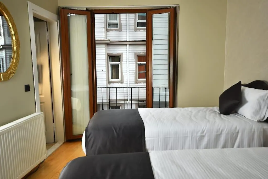 Bonjour Suit Private Triplex Apartment Istanbul