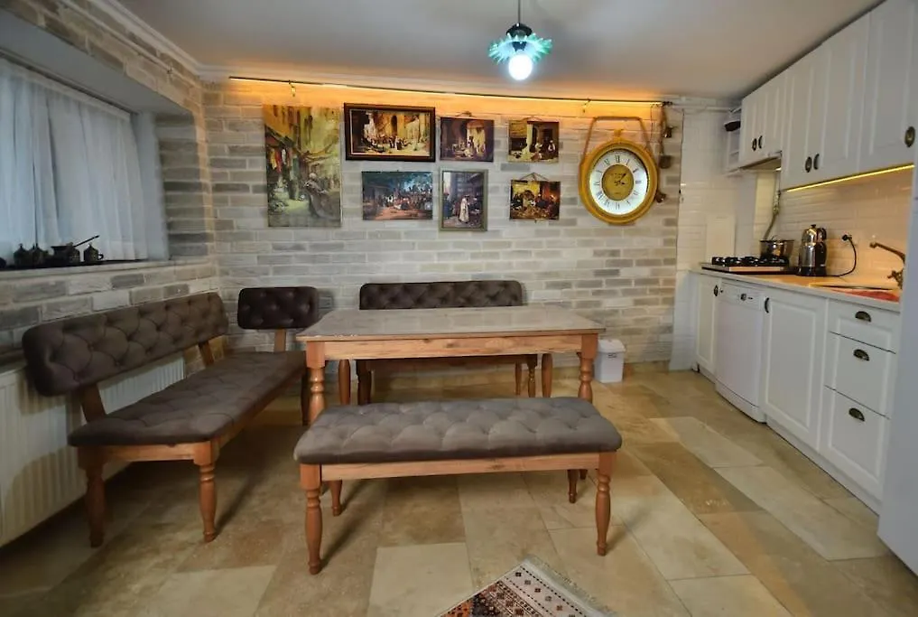 Bonjour Suit Private Triplex Apartment Istanbul